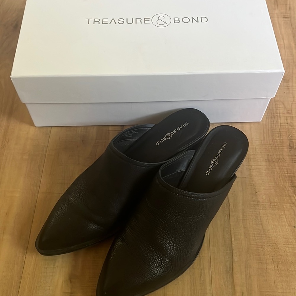 Treasure and bond belle mules black 8.5